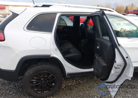 2019 Jeep Cherokee Latitude Plus 4X4 z USA, uszkodzony, nr VIN 1C4PJMLB5KD257599